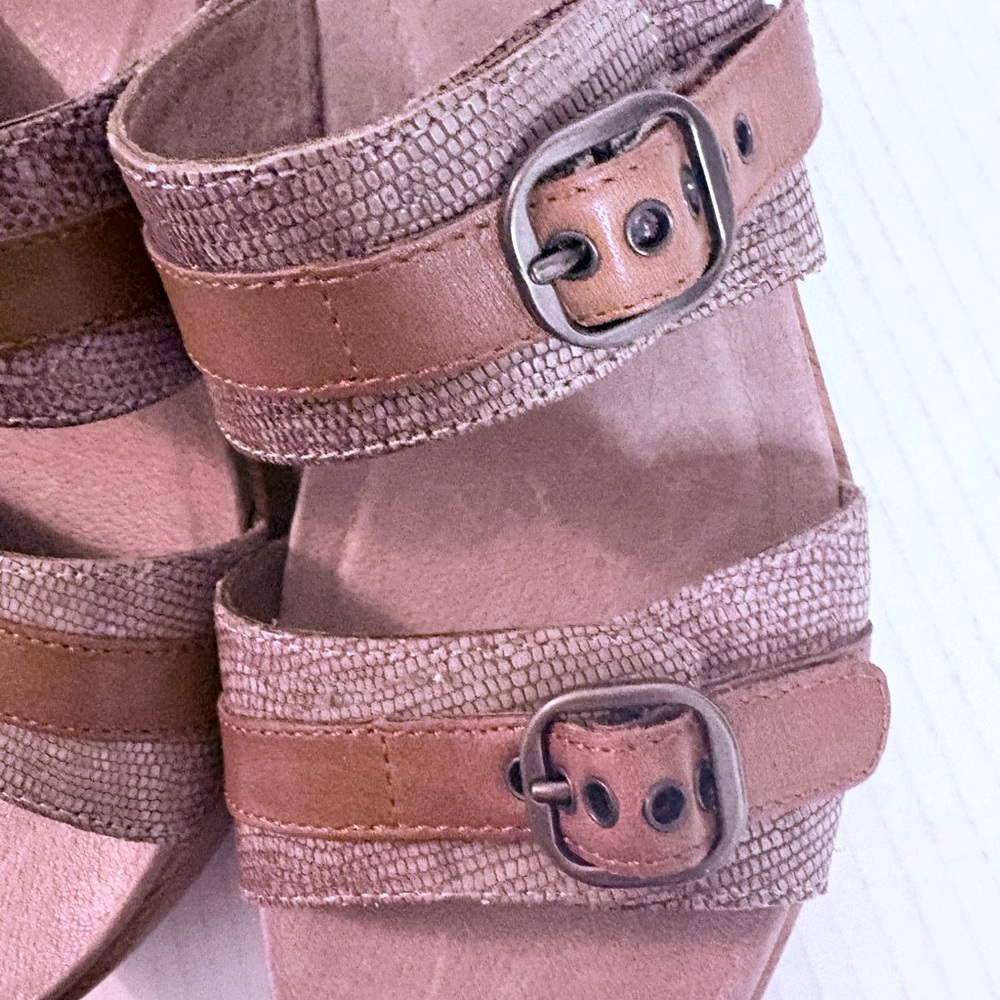 Dansko Slip In Sofia Sandals Python Imprint Women… - image 5